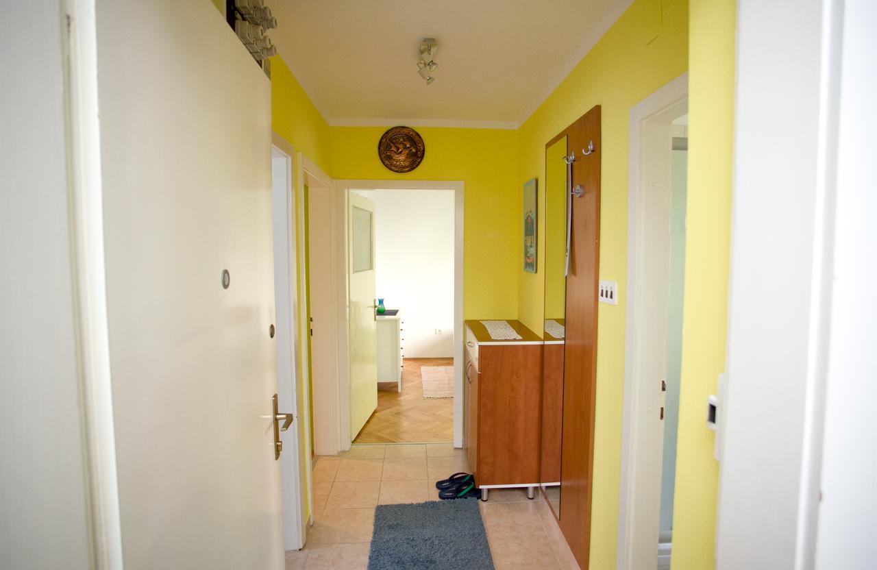 Apartment Omis Holiday Exterior photo