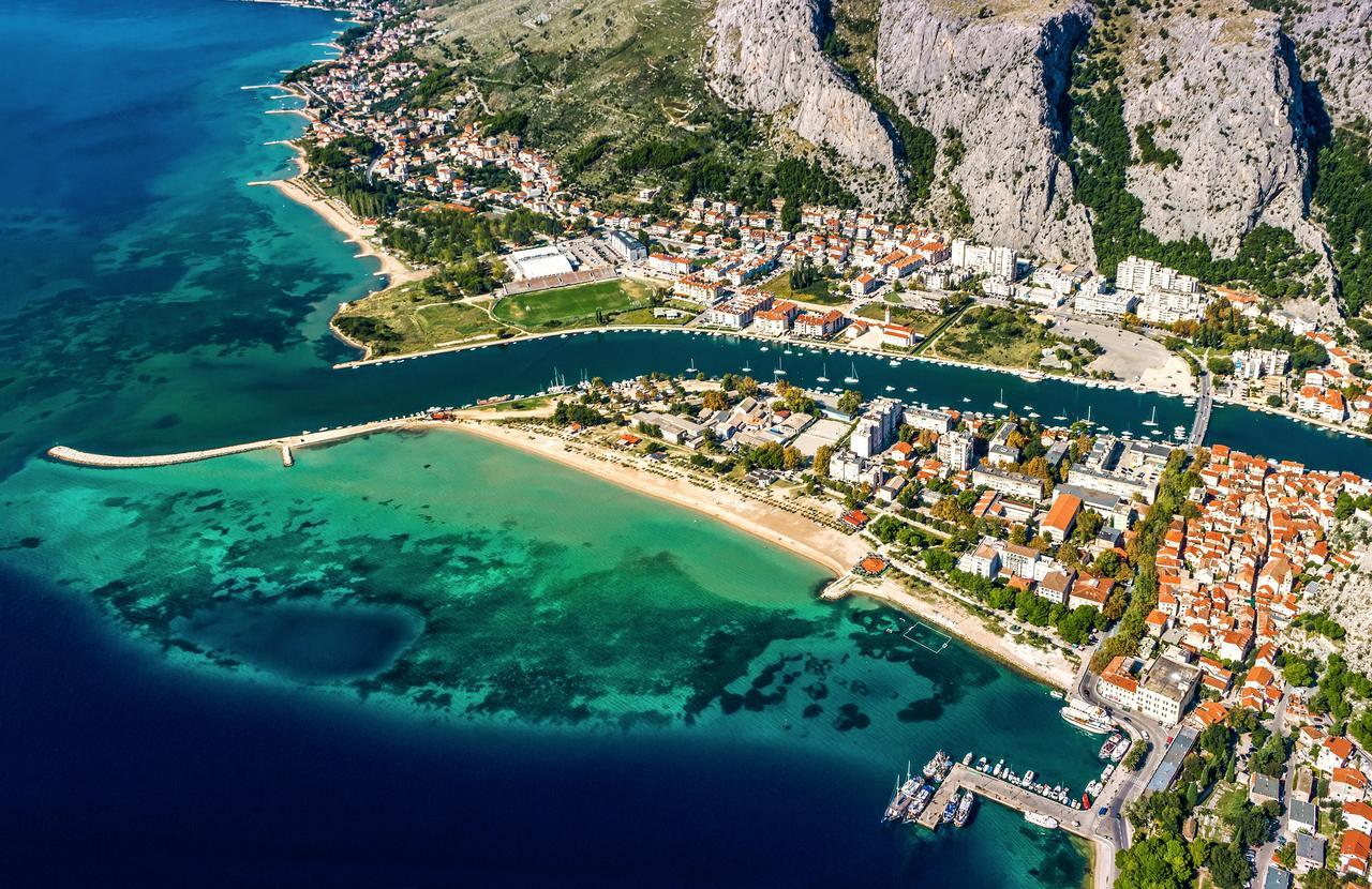 Apartment Omis Holiday Exterior photo