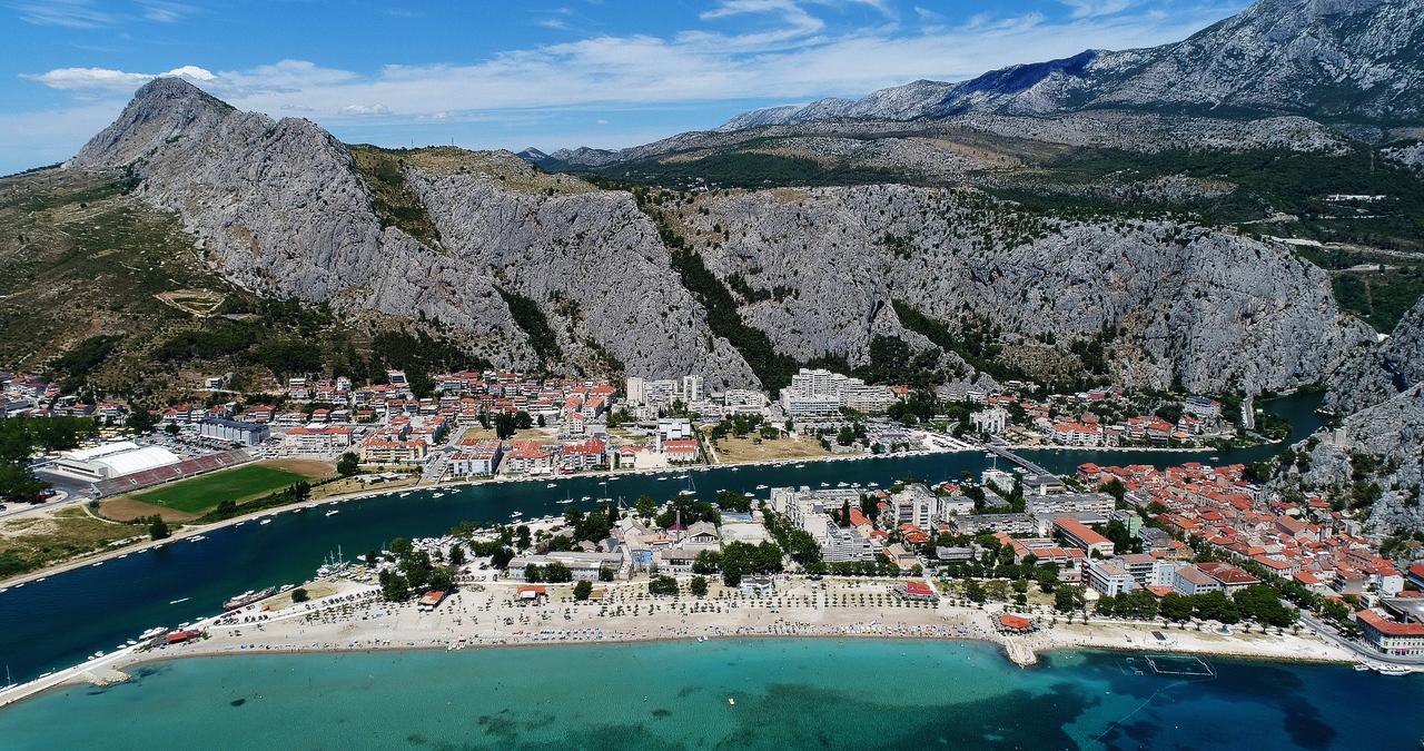 Apartment Omis Holiday Exterior photo