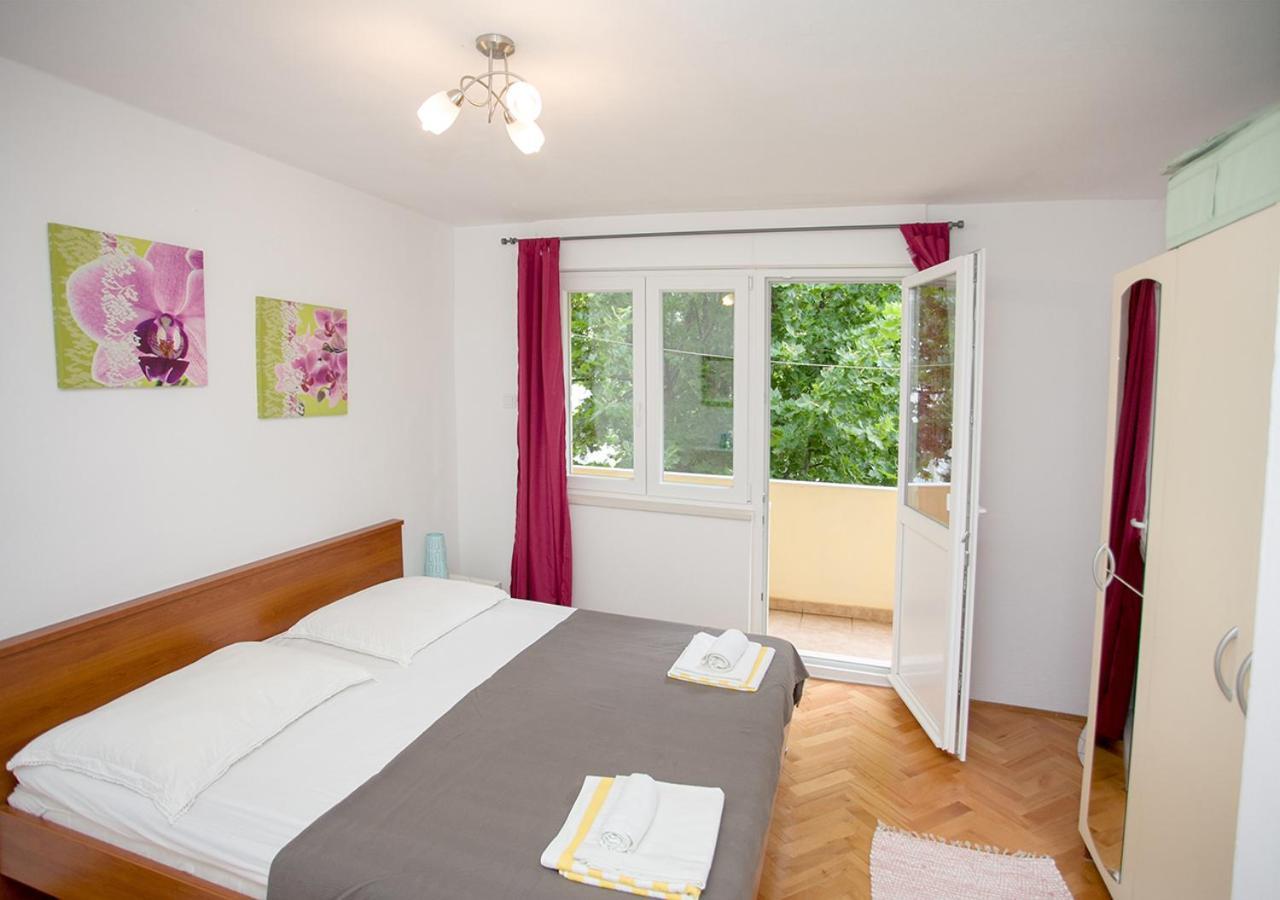 Apartment Omis Holiday Exterior photo